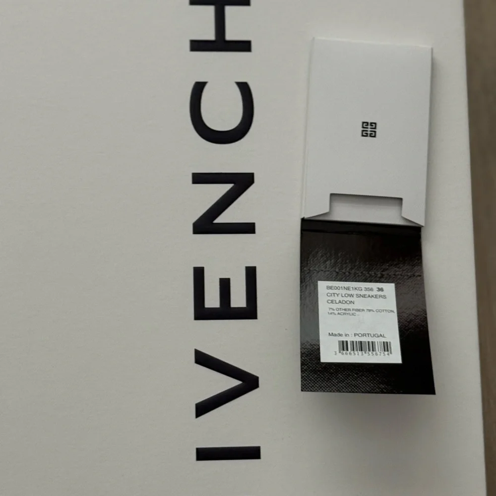✨ Givenchy City Low Sneaker – Celadon – Size 36 – BRAND NEW - Picture 7 of 8